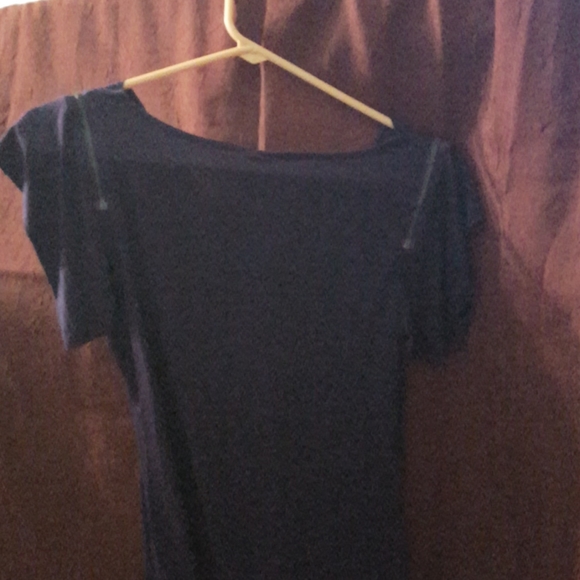 Top - Picture 3 of 3